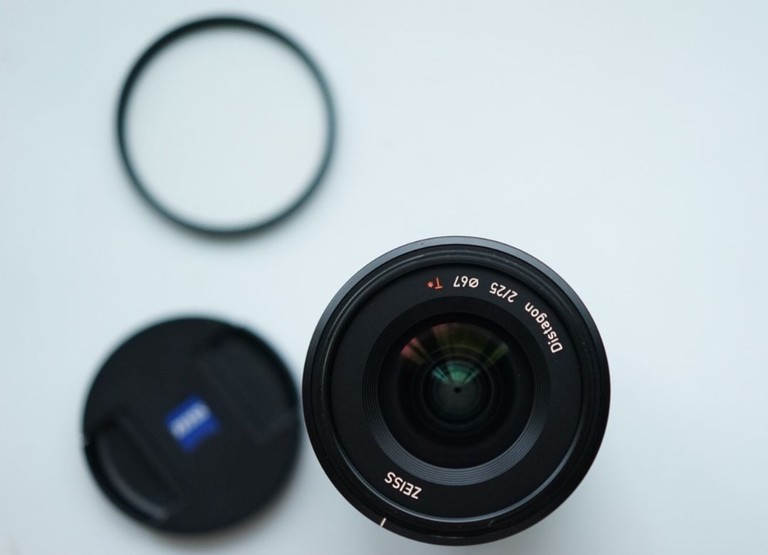 Zeiss Batis 2/25 Код:null. Изображение 5