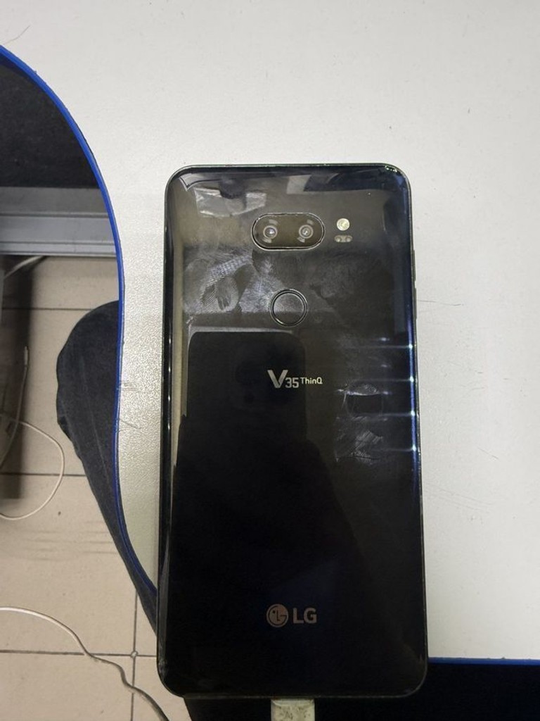 Купити Lg v35 thinq 6/64gb Б/У