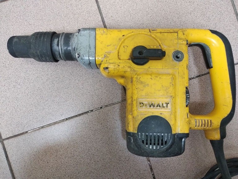 Розпродаж Dewalt d25500k, продавець Техноскарб