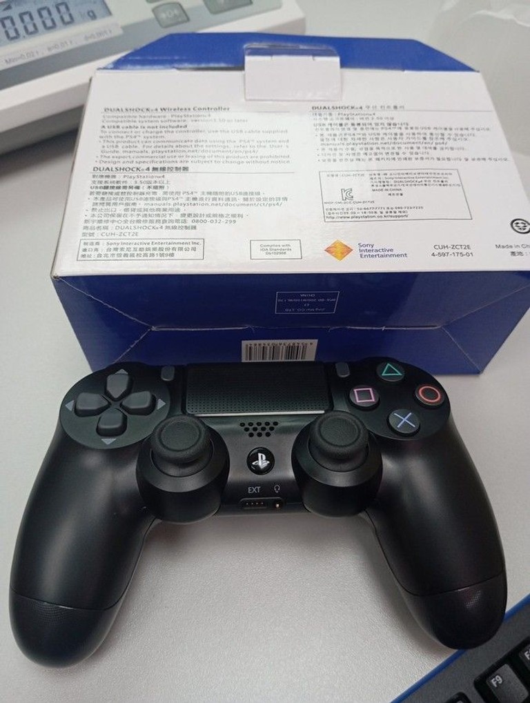 Объявление Sony dualshock 4 v2 Б/У