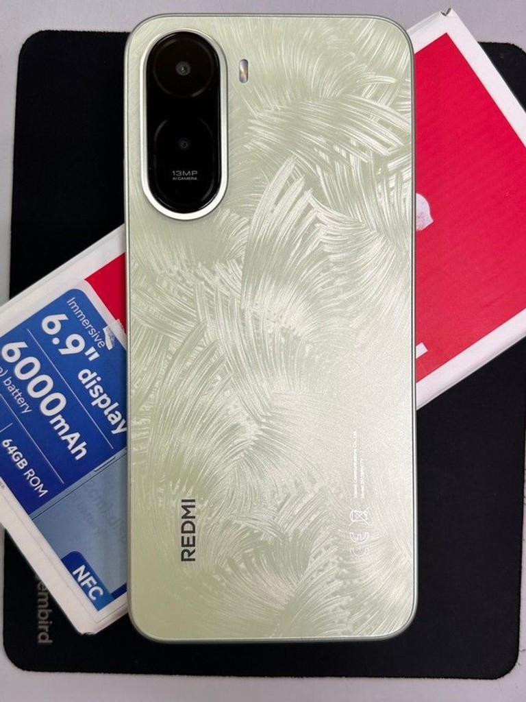 Купити Xiaomi Redmi A7 Pro 4/64GB Black Б/У