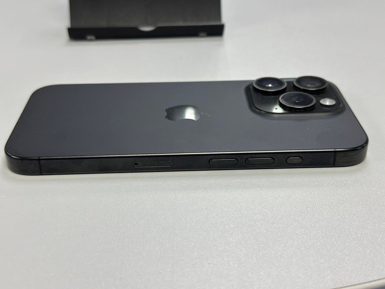 Apple iphone 15 pro 256gb Код:01-201003820. Зображення 10