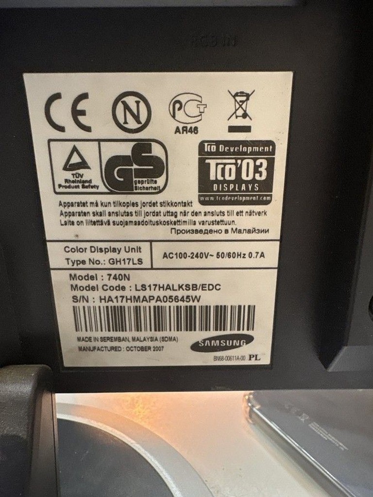 Дешиво Samsung 740n с ломбарда