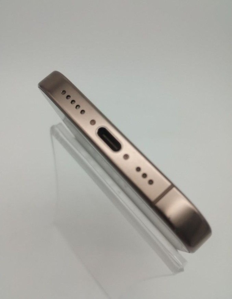 Apple iphone 16 pro 128gb Код:01-201021157. Изображение 6