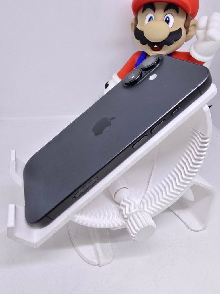 Дешево Apple iPhone 17 256GB Black (MG6J4) з ломбарду