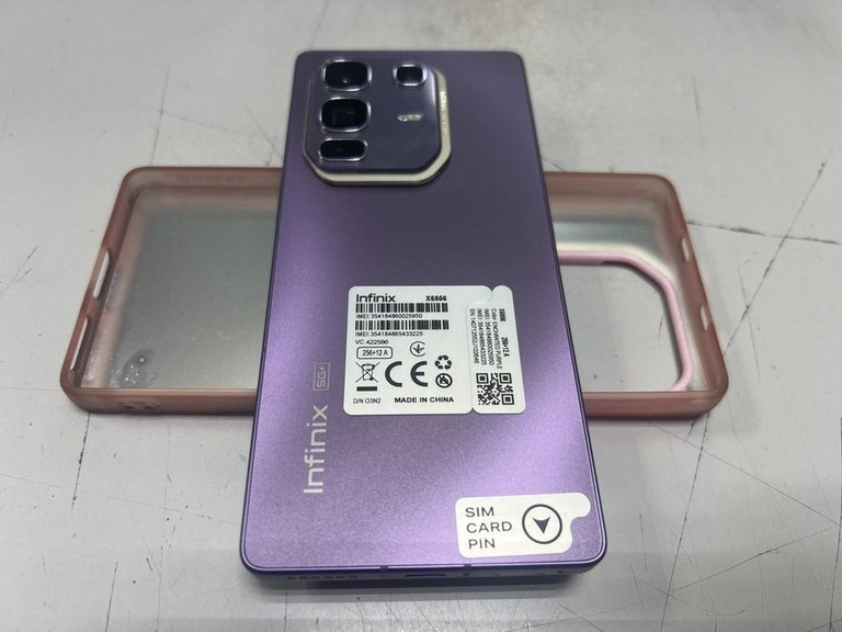 Дешиво Infinix Note 50 Pro+ 12/256GB Enchanted Purple (4894947070075) с ломбарда