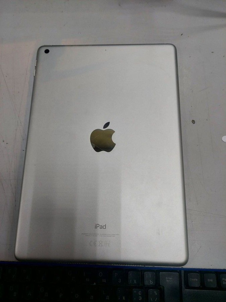 Купити Apple ipad 10.2 2021 wi-fi 64gb Б/У