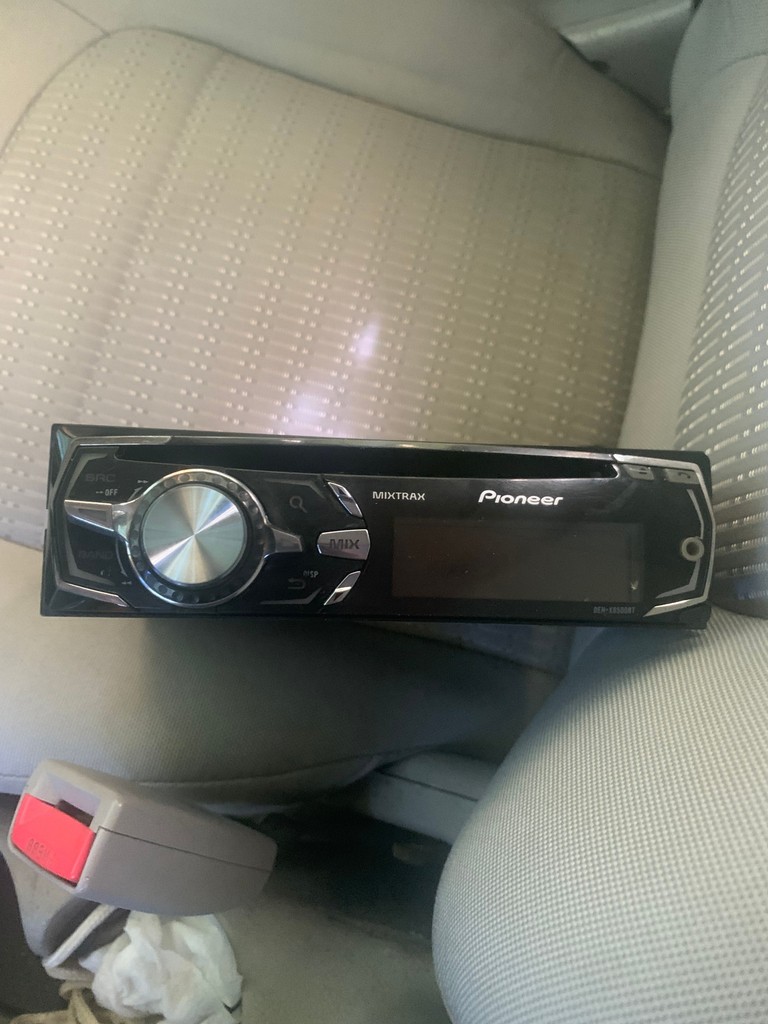 Купити Pioneer DEH-X8500BT Б/У
