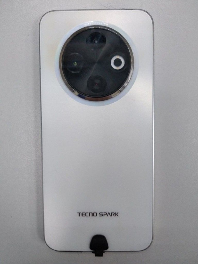 Купити Tecno spark 30c kl5n 6/128gb Б/У