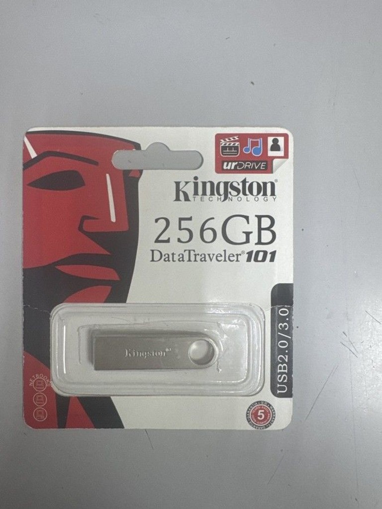 Купити Kingston 256gb Б/У