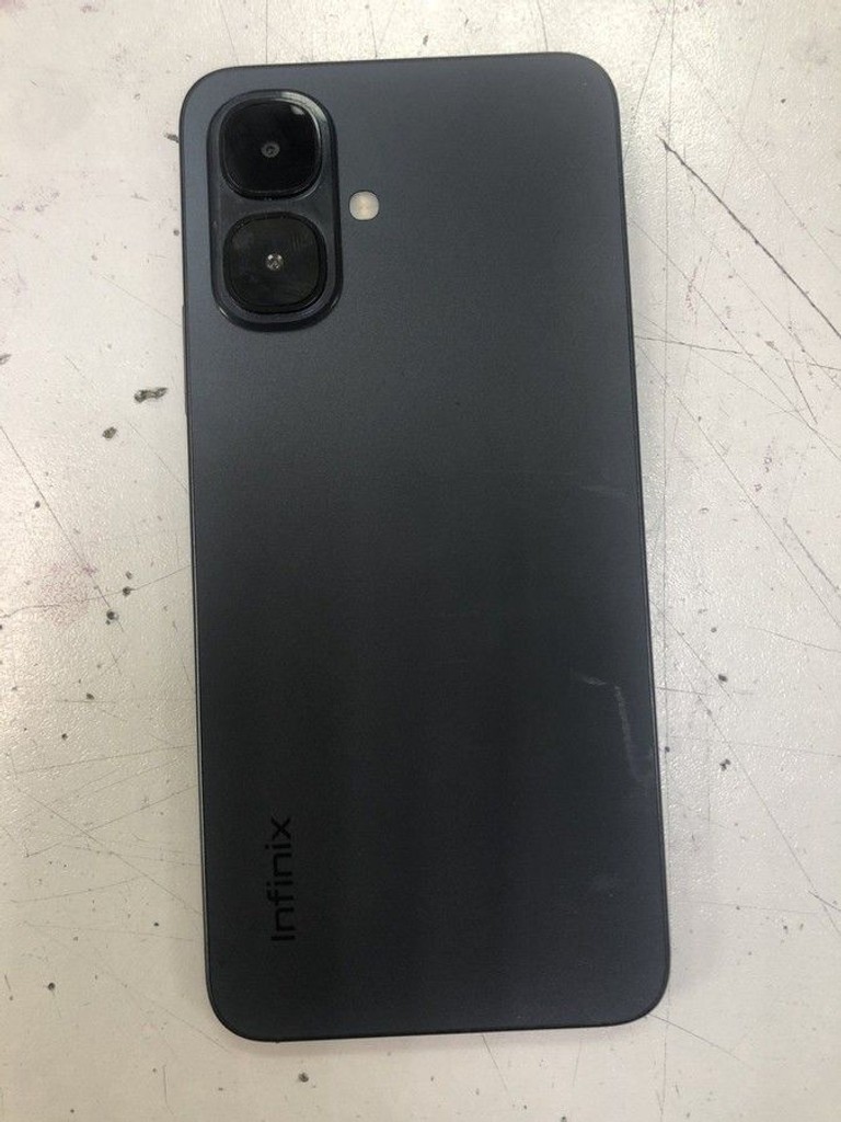 Дешево Infinix Smart 20 4/128GB Solar Orange з ломбарду