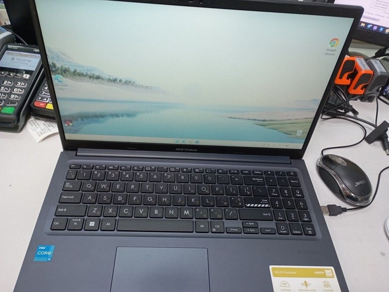 Дешево Asus 15/core i3-1215u ddr5/8gb ddr4/hdd *відсутній/ssd 256 gb/*інтегрована з ломбарду