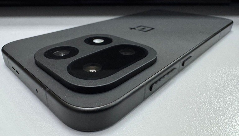 Oneplus 15 12/256GB Black Код:01-201154046. Изображение 6