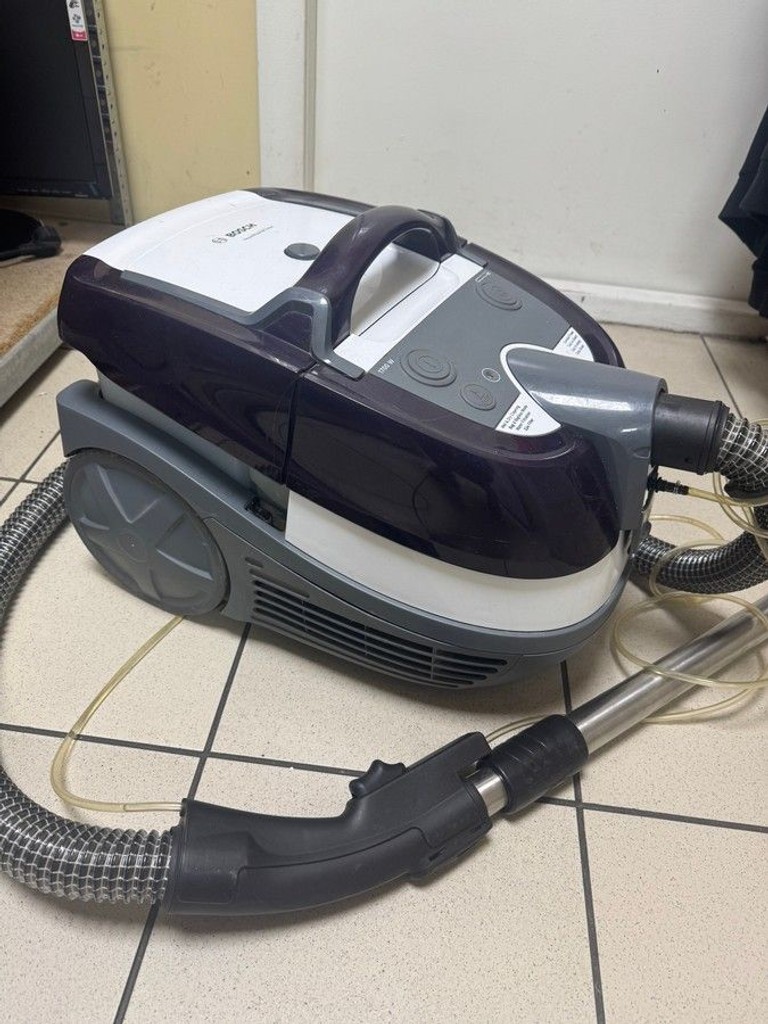 Объявление Bosch Serie 4 AquaWash&Clean BWD41740 Б/У