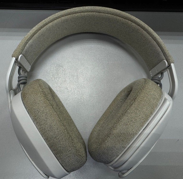 Объявление Logitech zone vibe 100 Б/У
