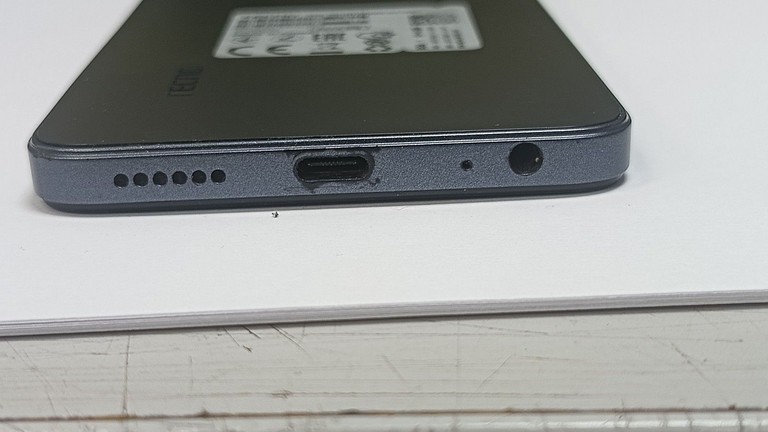Распродажа Tecno spark go 2024 4/64gb, продавец Техноскарб