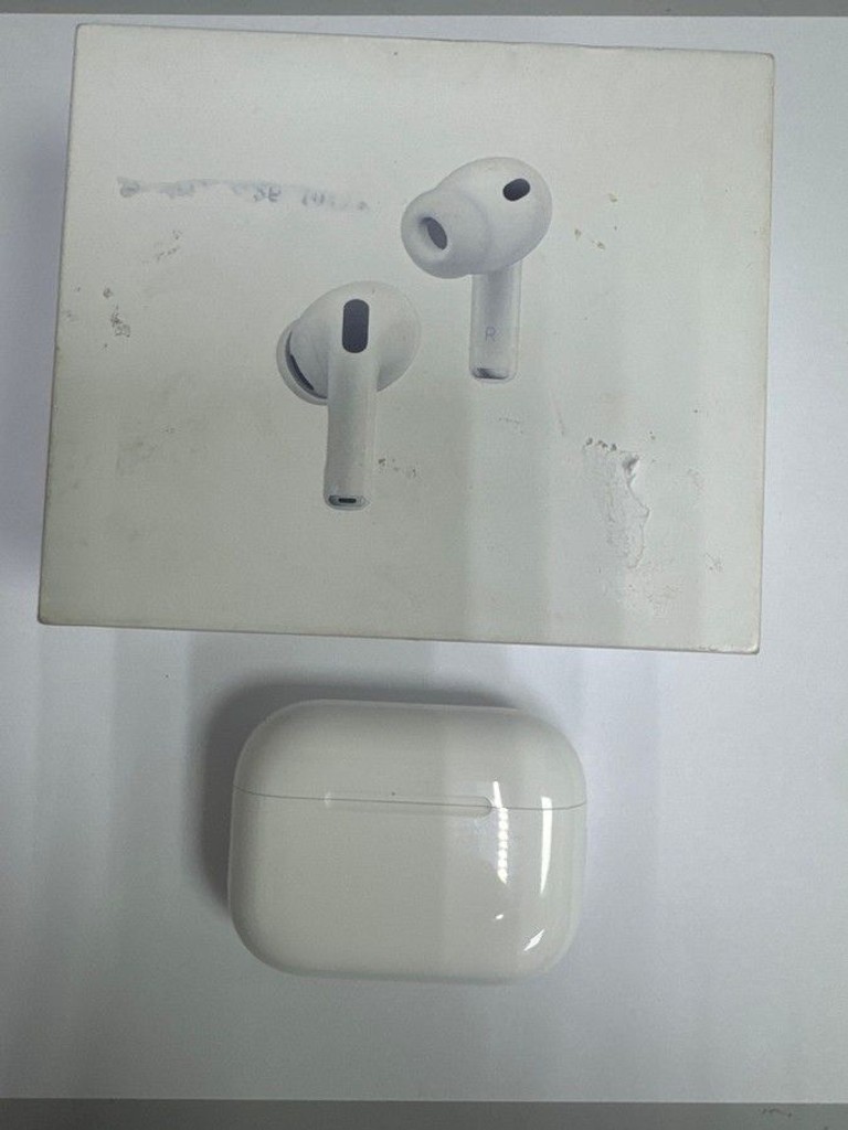 Дешиво AirPods Pro 3 с ломбарда