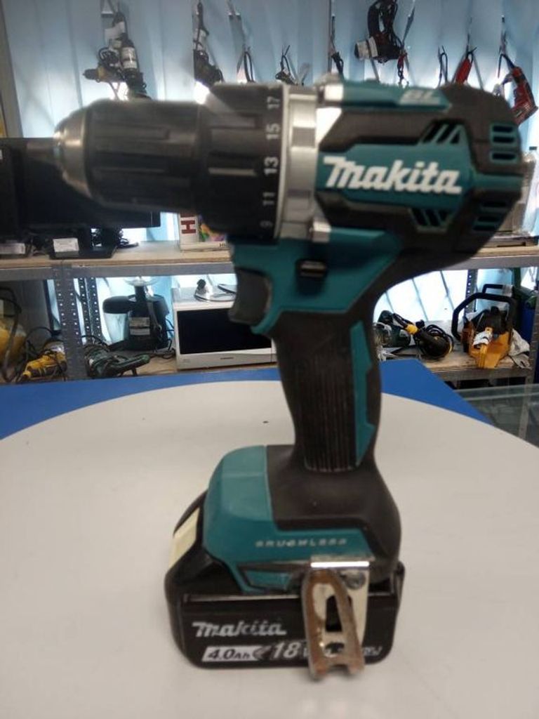 Дешево Makita шуруповерт ddf 484 +dga452 2акб + зарядка в кейсе макита з ломбарду