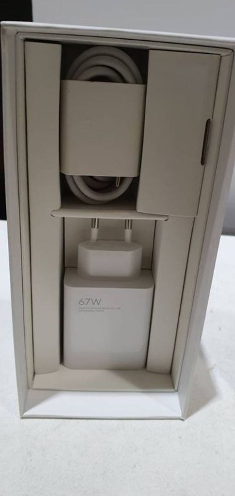 Розпродаж Xiaomi 12 8/256GB, продавець Техноскарб