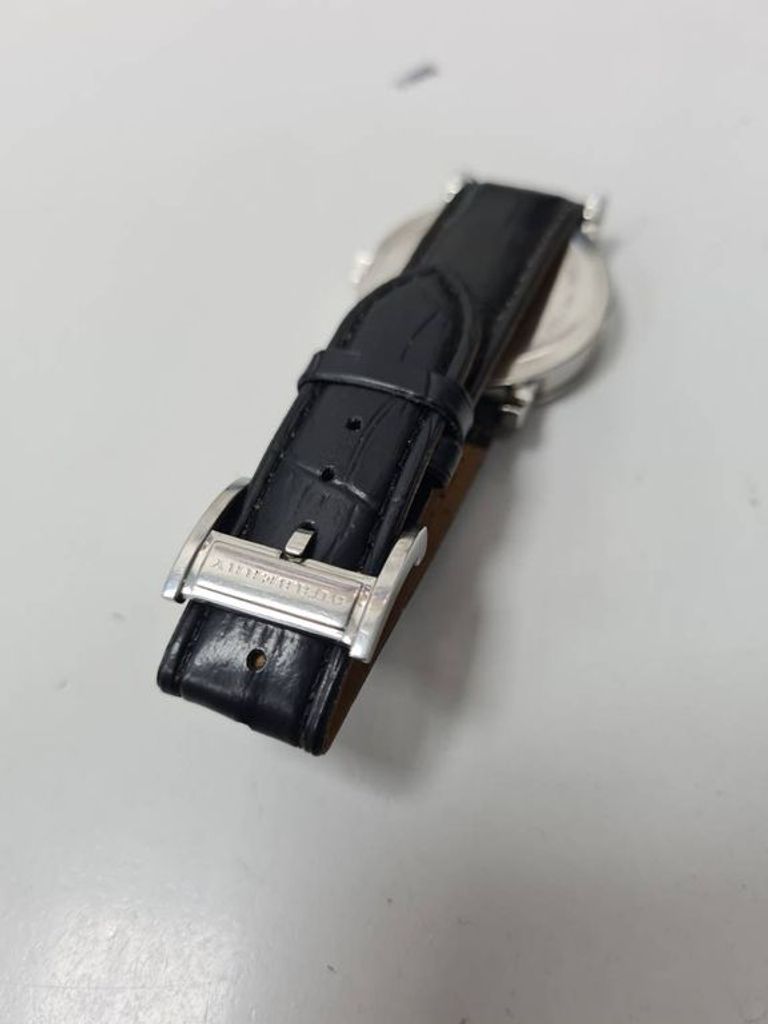 Оголошення Burberry bu1354 Б/У