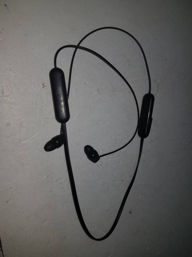 Объявление Sony wi-c200 Б/У