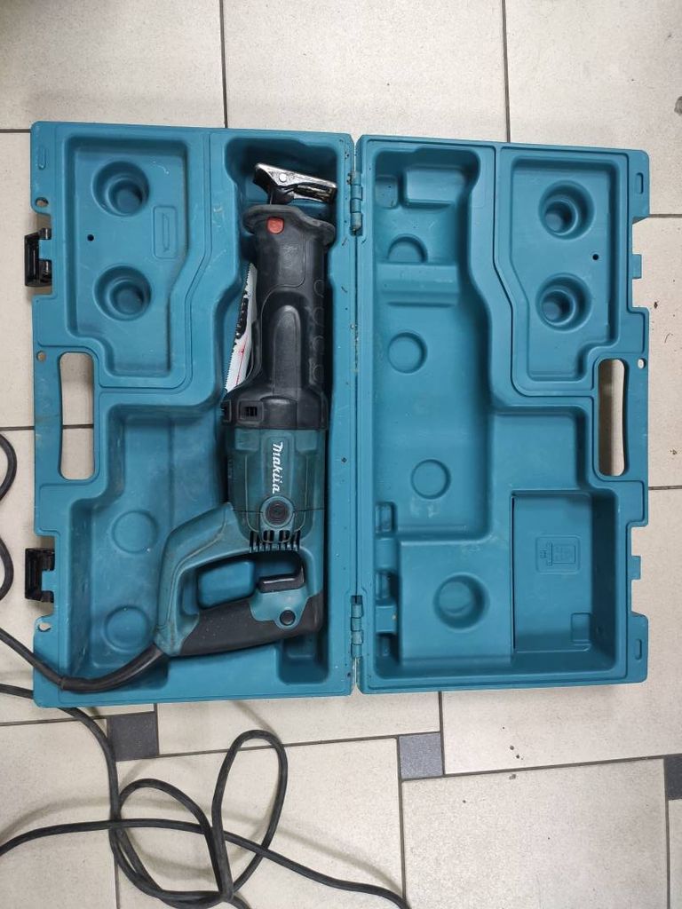 Makita jr 3050t