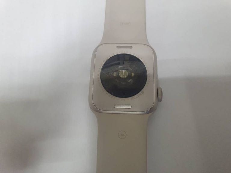 Apple watch se 40mm aluminum case