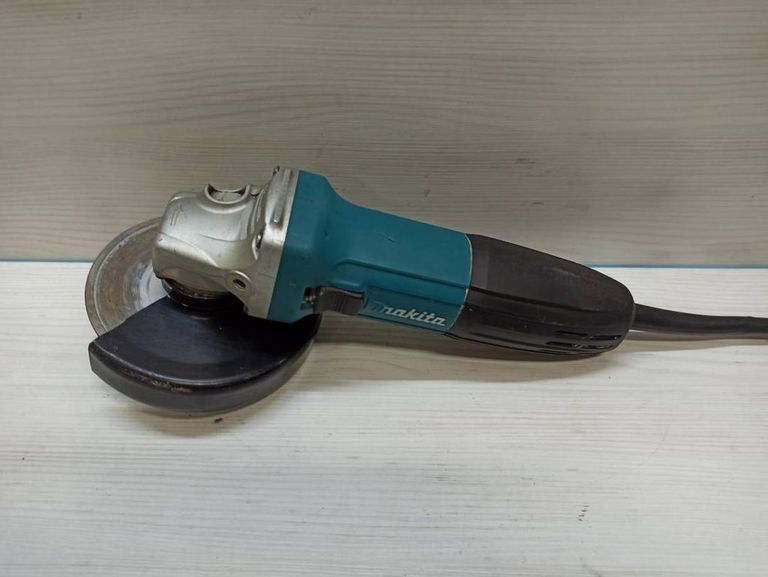 Купити Makita GA5030 Б/У