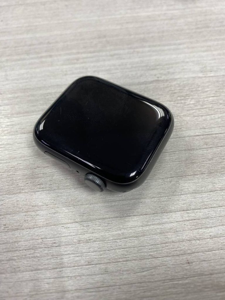 Apple watch se gps 44mm a2352