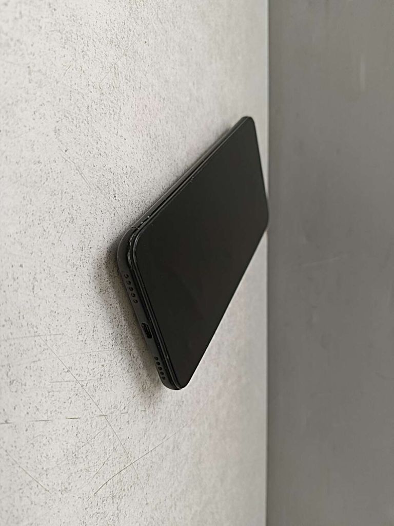 Xiaomi Redmi 5 Plus 32Gb Код:2000004022075. Зображення 9