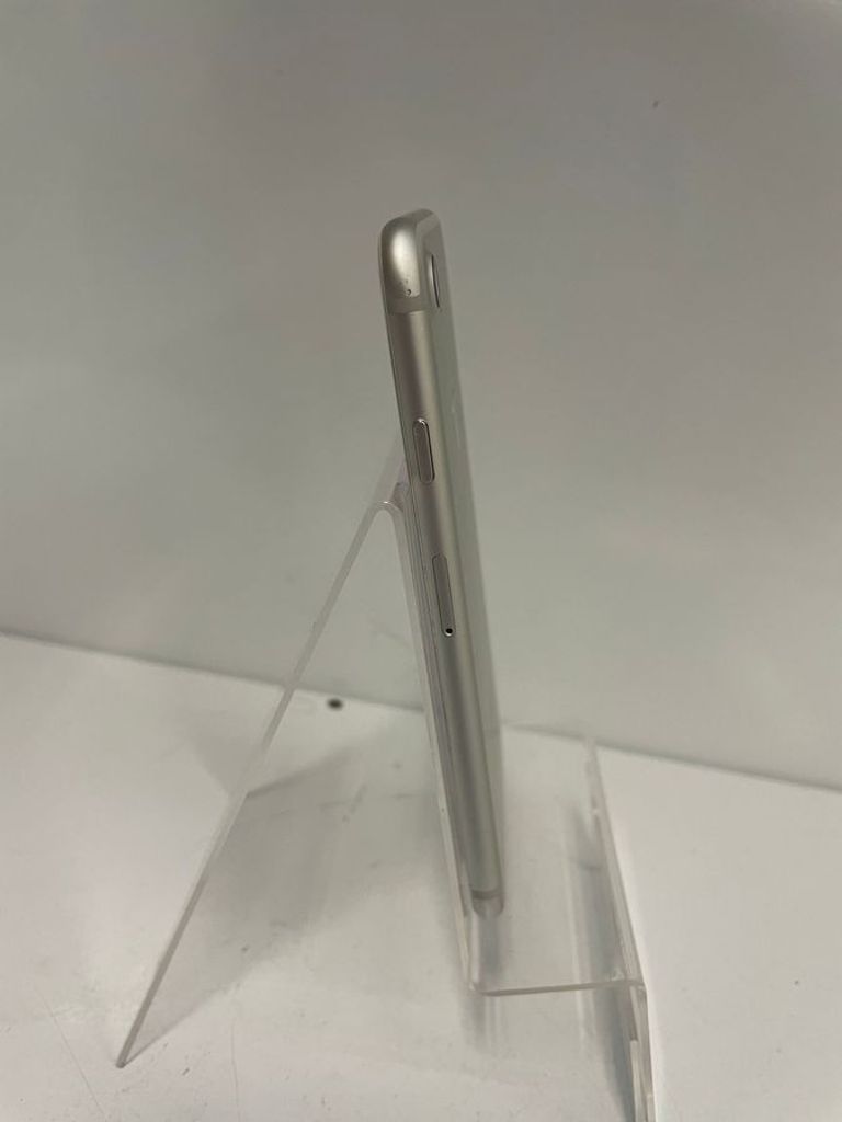 Apple iphone 7 32gb Код:01-200473430. Изображение 5