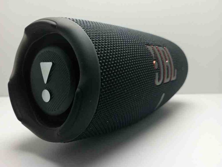 Объявление Jbl Charge 5 White (JBLCHARGE5WHT) Б/У