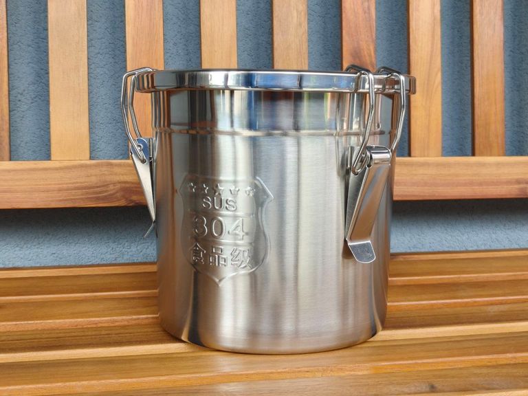 Оголошення Відро 6 л з кришкою. Кухонне відро з нержавіючої сталі Контейнер для борошна. Контейнер для зерна. Відро для зберігання CNCEST. Б/У