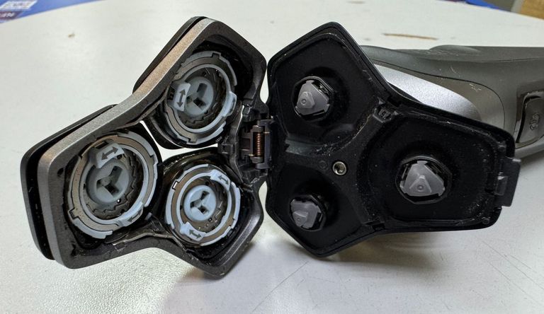 Дешево Philips Shaver series 5000 S5587/10 з ломбарду