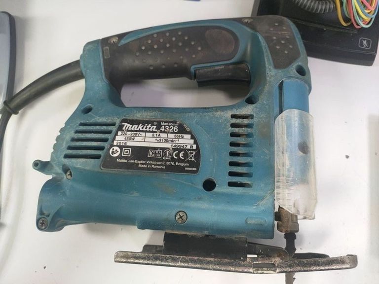 Оголошення Makita 4326 Б/У