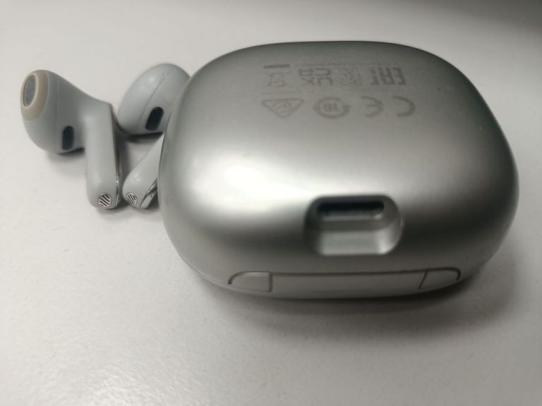 Дешиво Jbl live flex с ломбарда