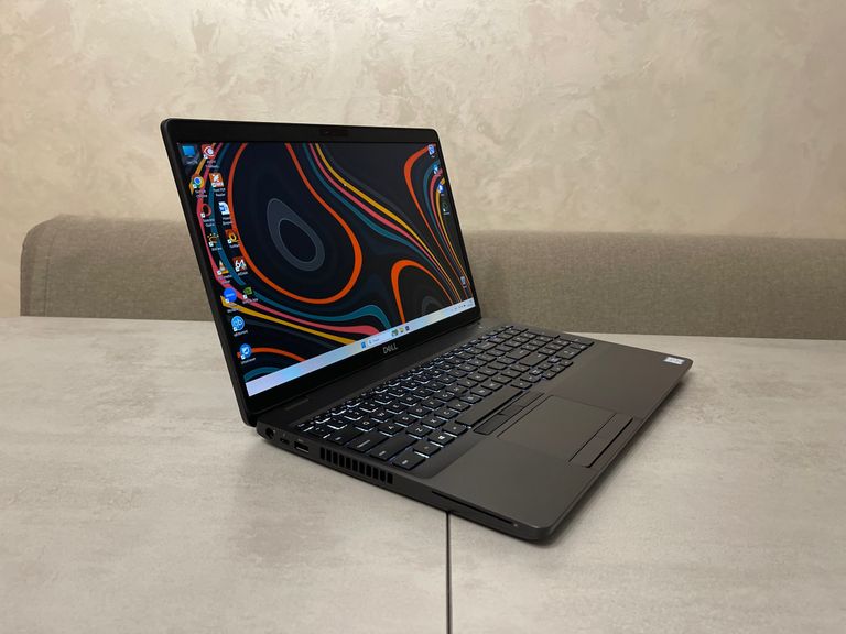 Дешево Dell Latitude 5501 з ломбарду