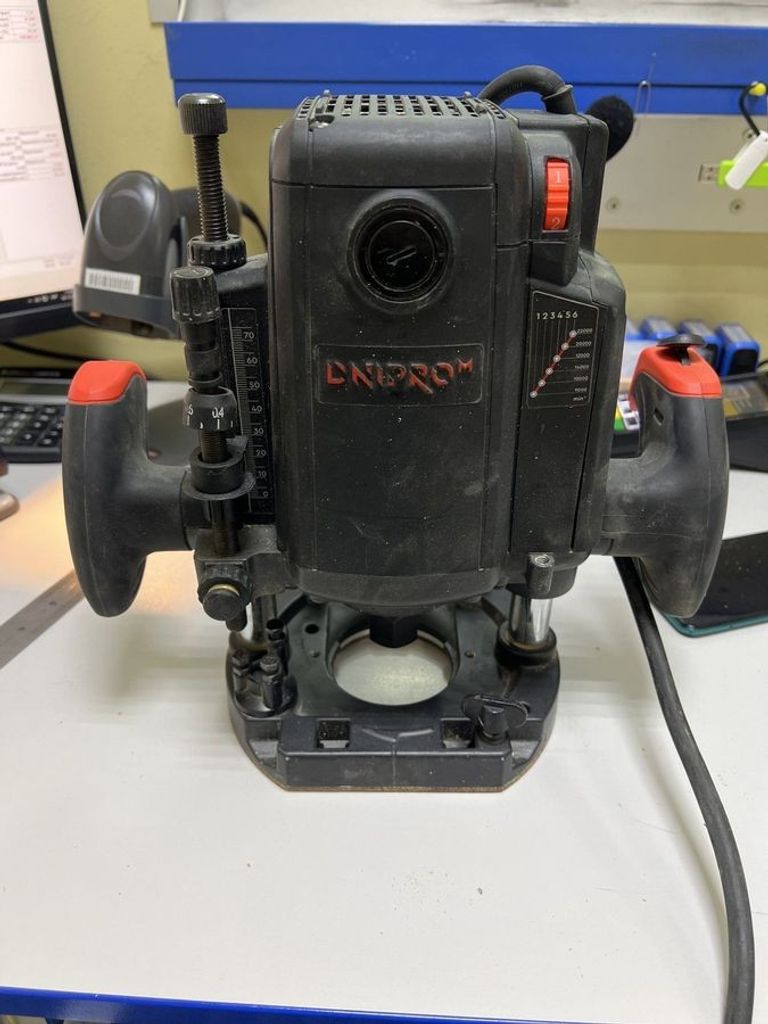 Дешиво Dnipro-M er-210lx с ломбарда