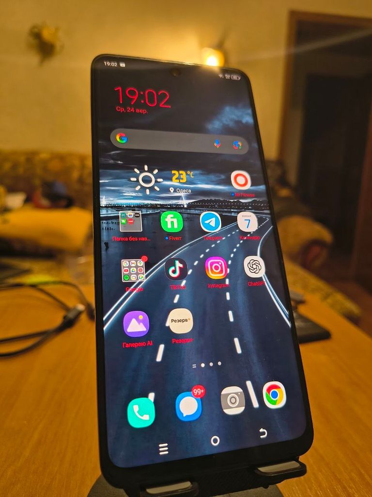 Купити Tecno camon 19 cl6n Б/У