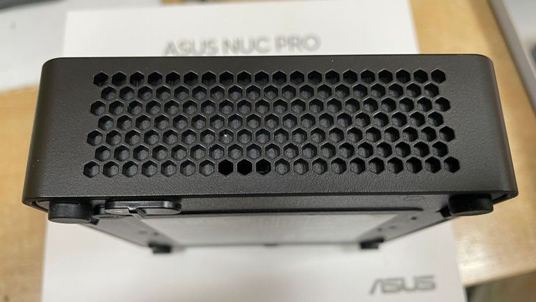 Asus nuc14rvk core 3 100u 1.2ghz/16gb/ ram/ssd 256gb Код:01-200749830. Изображение 5