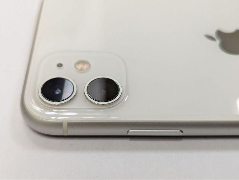 Дешиво Apple iPhone 11 64GB White (MWL82) с ломбарда