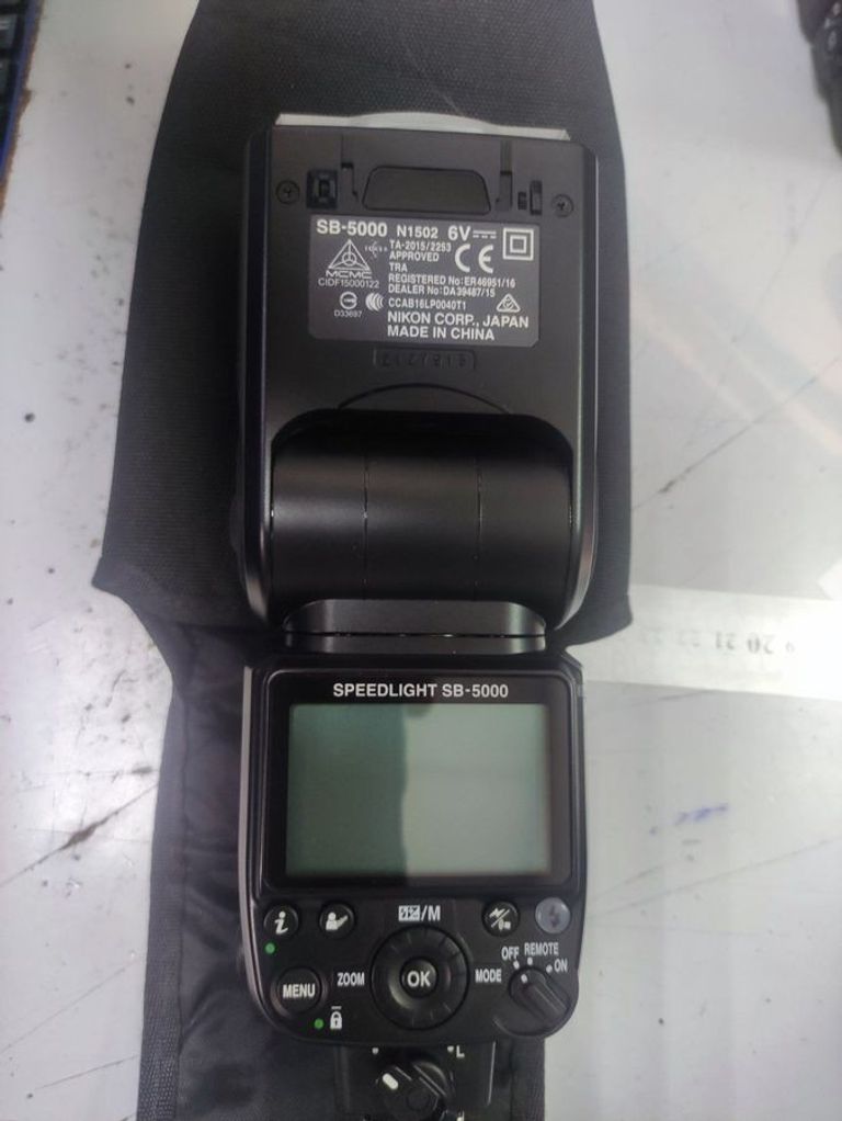 Купить Nikon Speedlight SB-5000 Б/У