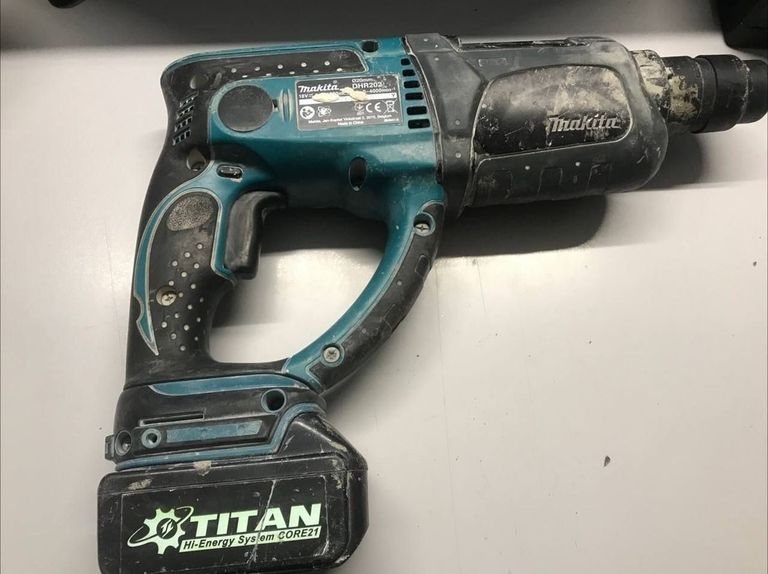 Объявление Makita dhr202 1акб зп Б/У