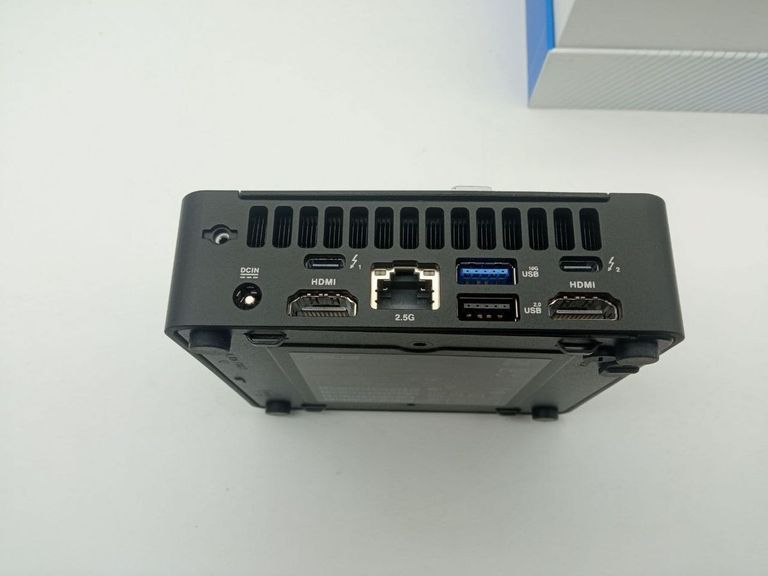 Дешиво Asus nuc 14 pro/core 3 100u/ram16gb ddr5/ssd256gb с ломбарда