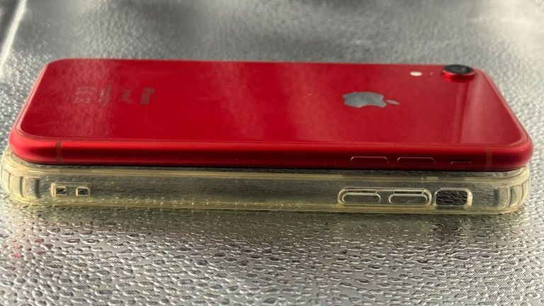 Apple iphone xr 64gb Код:01-200820642. Изображение 5