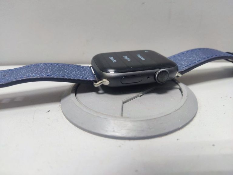 Apple watch series 4 gps 44mm aluminium case Код:01-200835695. Зображення 5