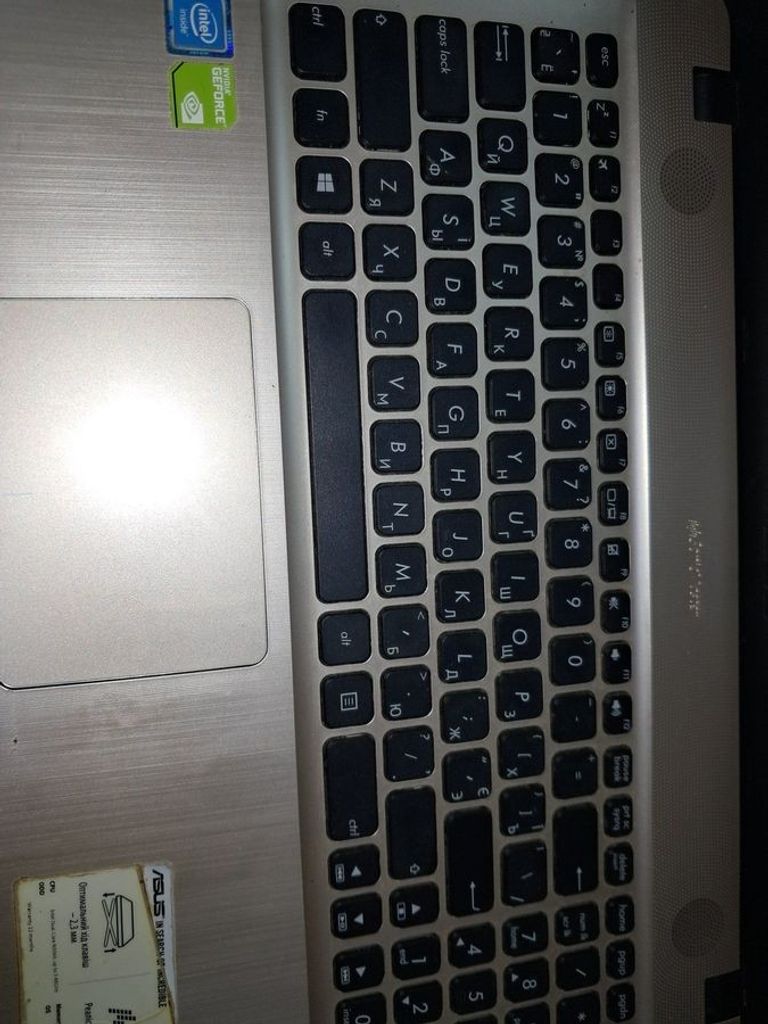 Купить Asus 15/celeron n3060 ddr3/4gb ddr3/hdd 500 gb/ssd *відсутній/geforce 810m Б/У