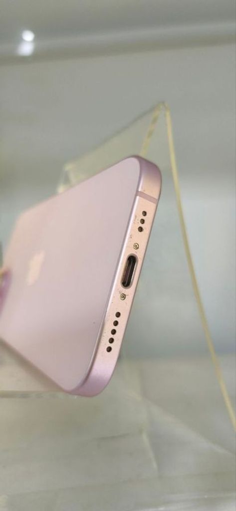 Apple iPhone 15 128GB Green Код:01-200838717. Зображення 6