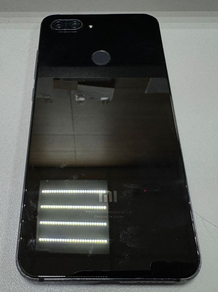 Дешиво Xiaomi Mi 8 Lite 4/64GB Blue с ломбарда