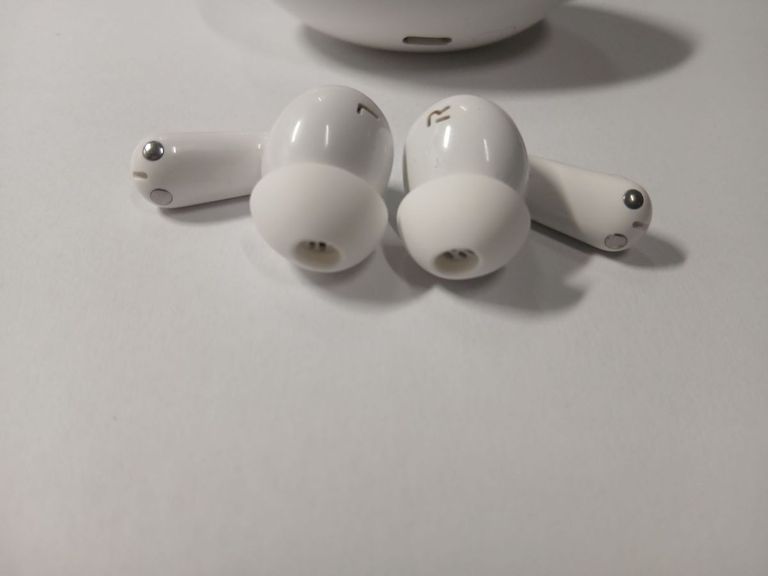 Дешево Oppo enco air4 pro з ломбарду